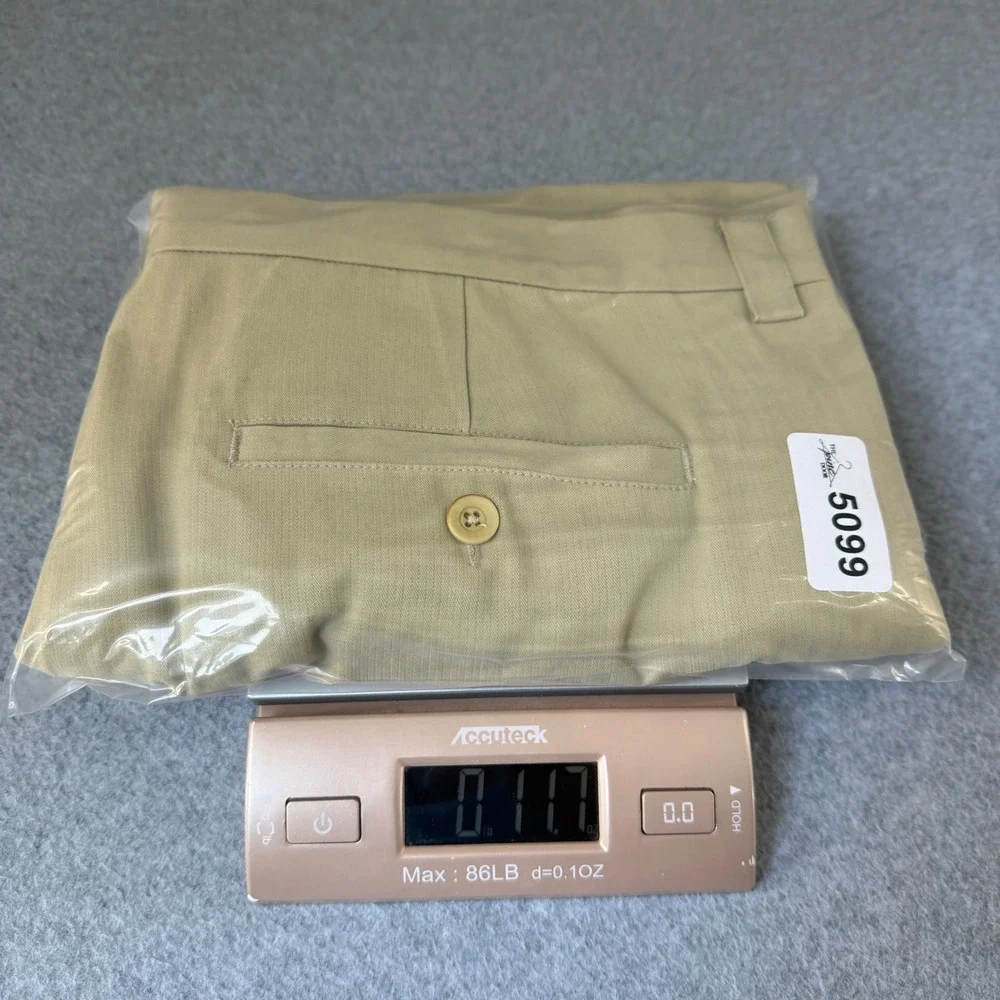 Tommy Bahama Relax 100%  Silk Pleated Golf Shorts Khaki‎ Beige Mens Size 38 x 9